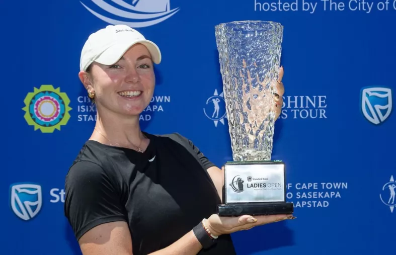Standard Bank Ladies Open : Lucie Malchirand tient sa victoire