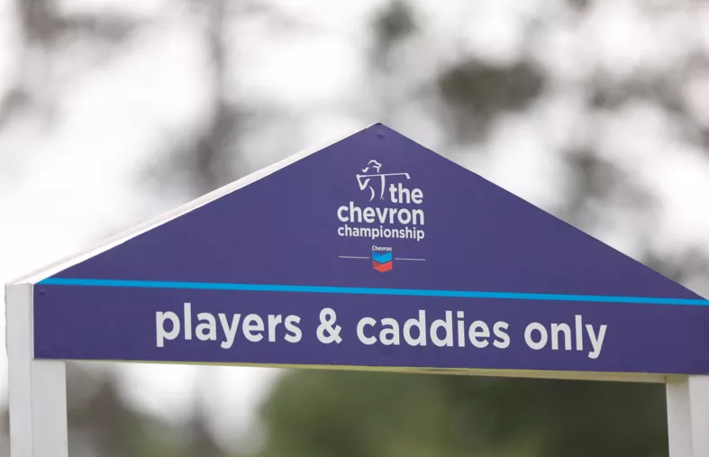 The Chevron Championship : Sur la signature de l’Ours